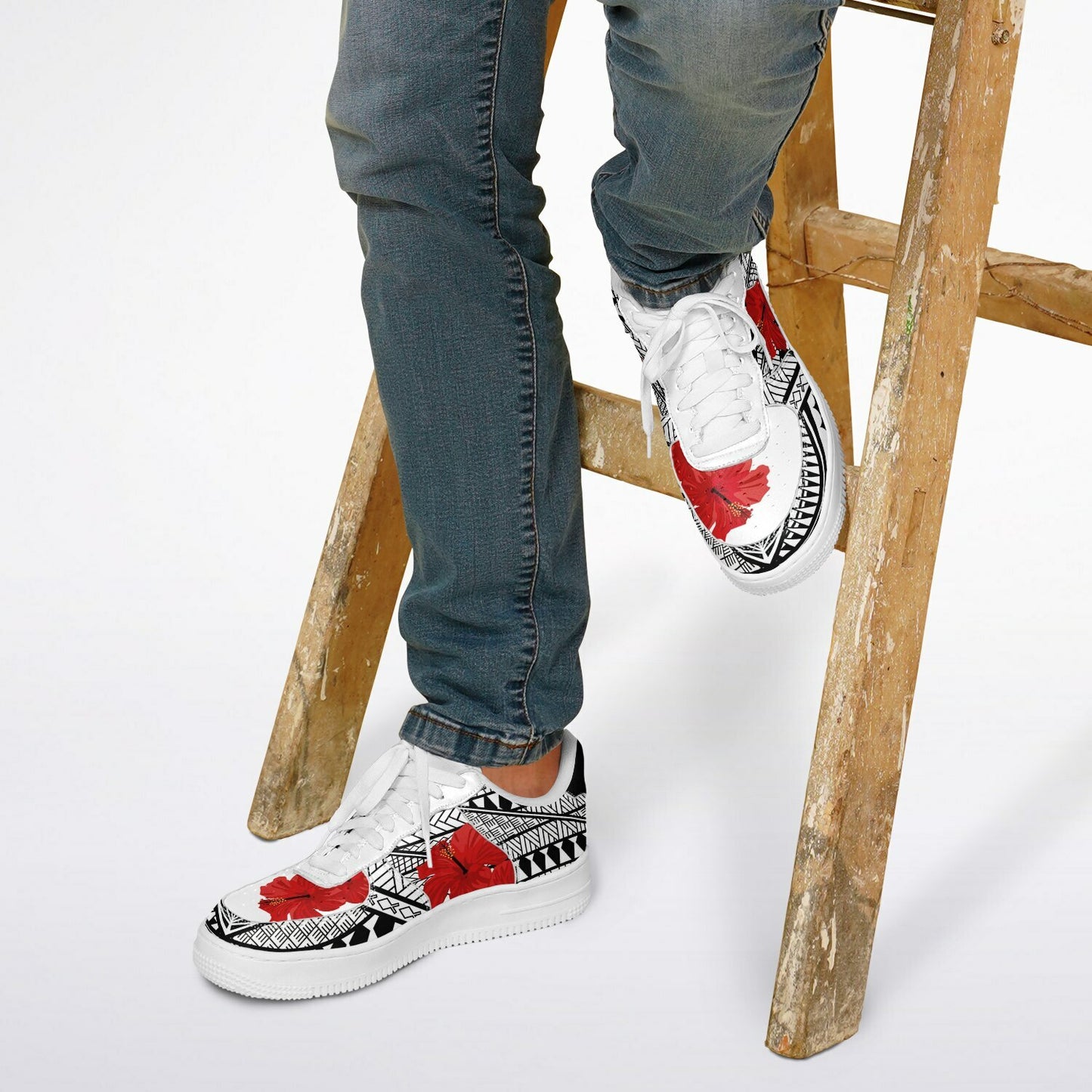 Guam Red Hibiscus Tribal White Core Low Shoes