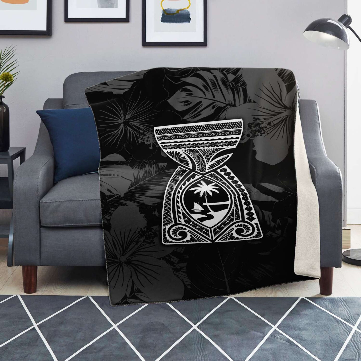 Latte Stone Guam Tribal Black Microfleece Blanket