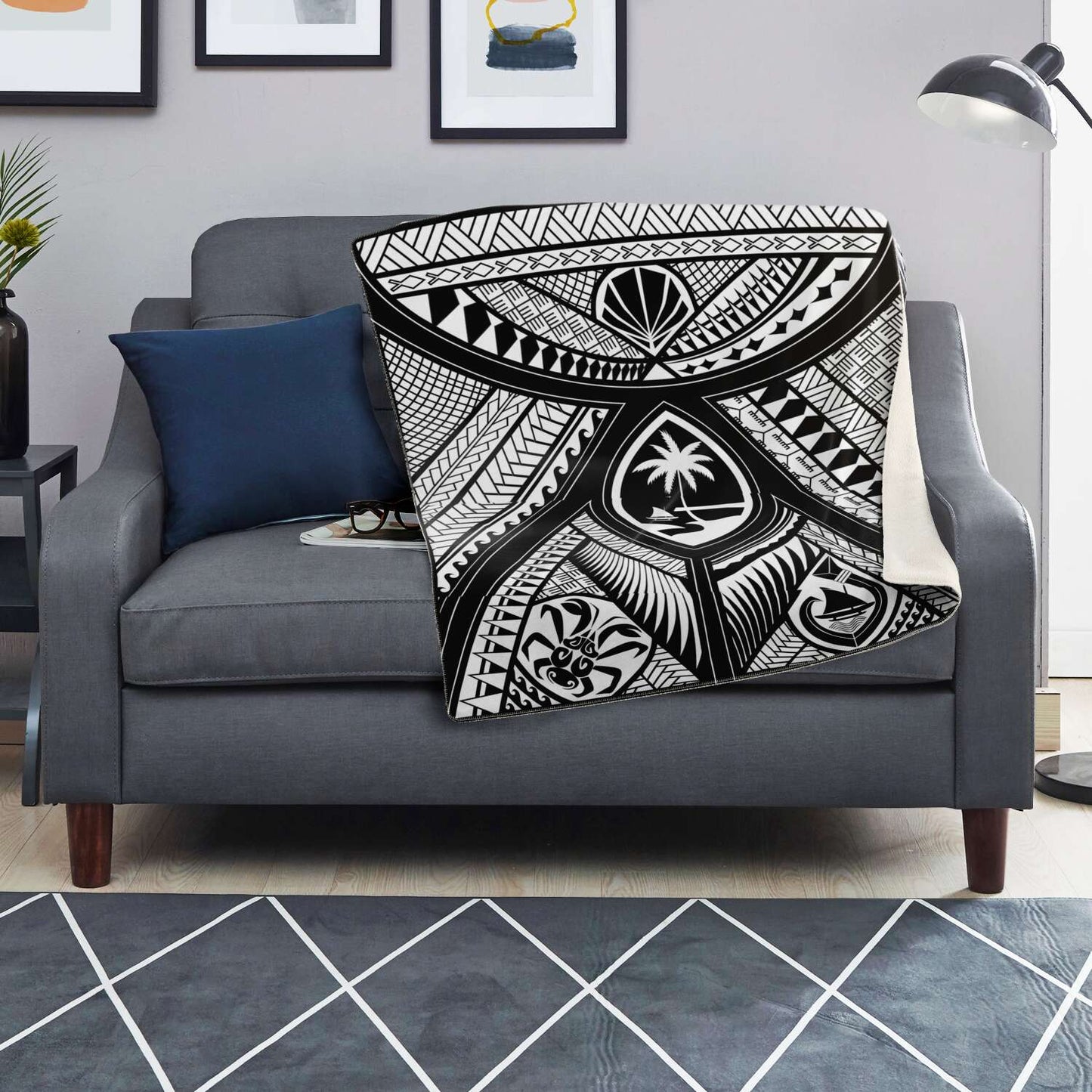 Guahan Modern Tribal Microfleece Blanket
