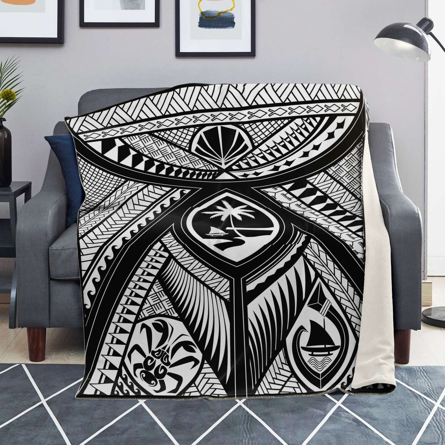 Guahan Modern Tribal Microfleece Blanket