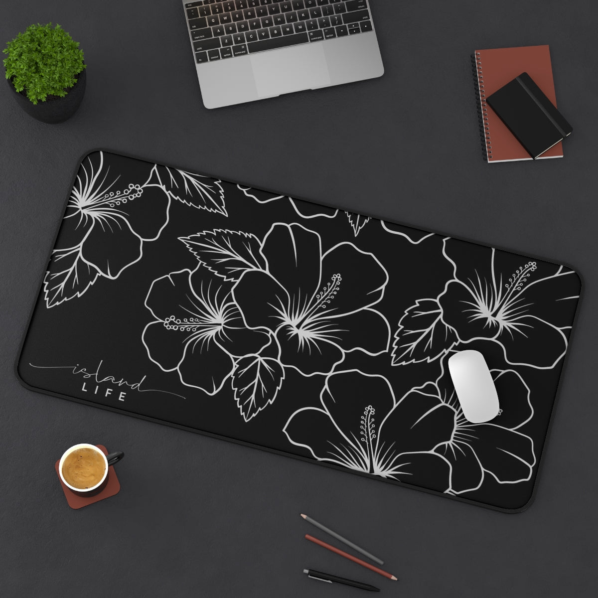 Guam CNMI Modern Hibiscus Black Gaming Pad Desk Mat