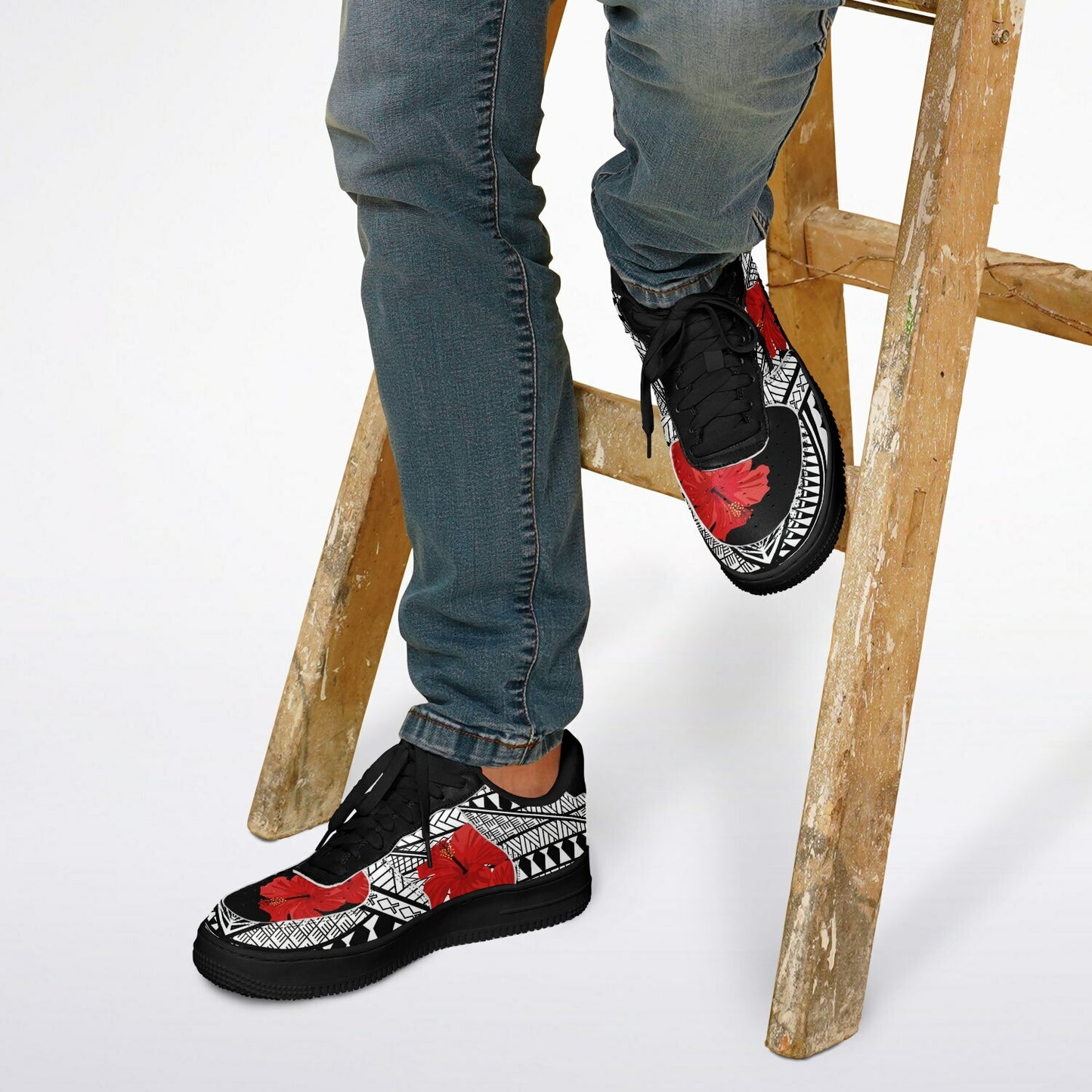 Guam Red Hibiscus Tribal Black Core Low Shoes