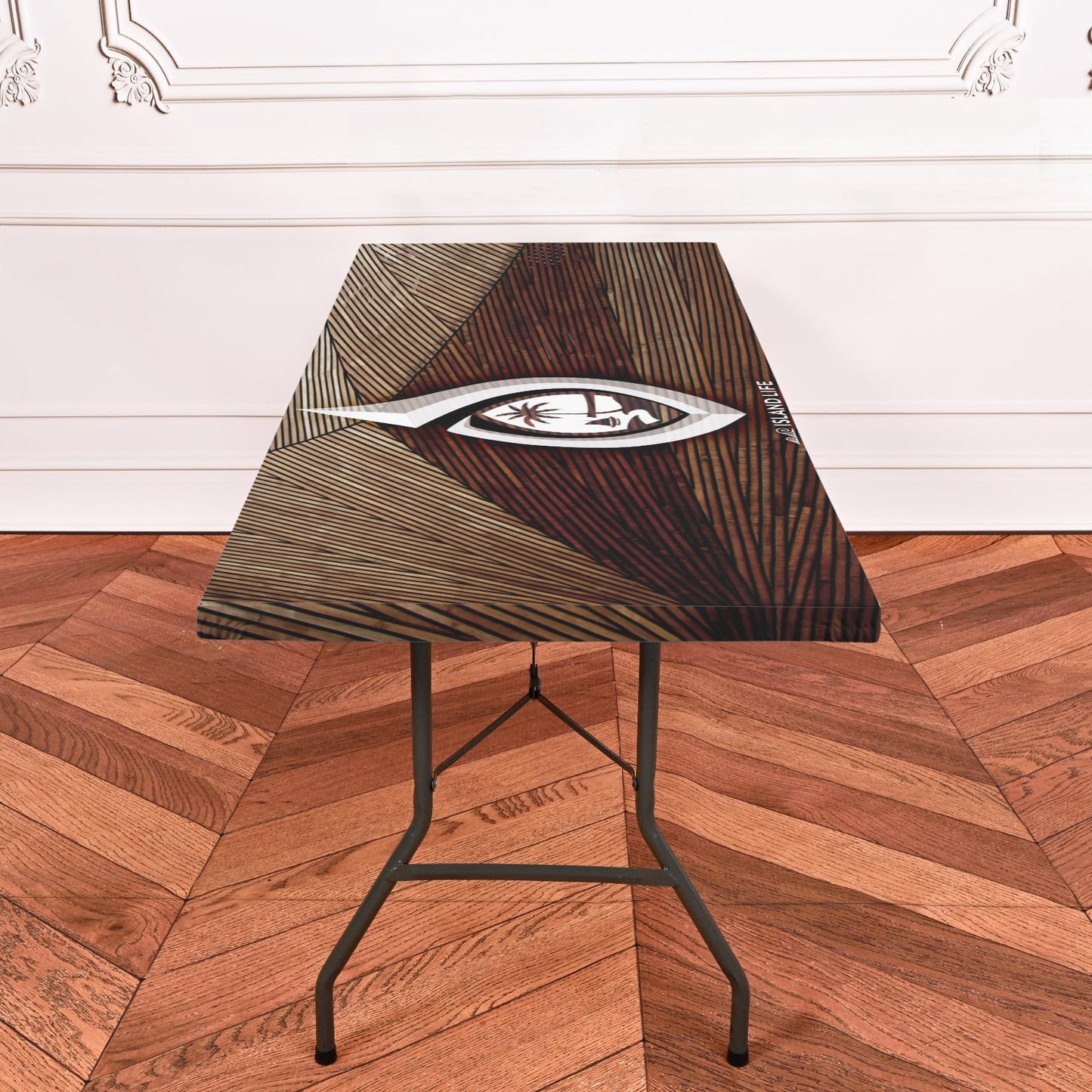 Guam Seal Hook Fitted Tablecloth